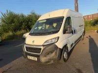 Used Peugeot Boxer 140 HP (102 kW) 2021 White Van