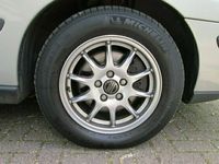 used Volvo V70 2.4