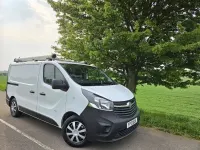 Gebraucht Vauxhall Vivaro 2017 Weiß