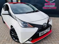 Used Toyota Aygo x-press 69 HP (50 kW) 2017 White Hatchback
