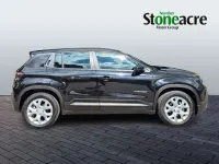 Begagnad Jeep Avenger Altitude 100 HK (73 kW) 2024 Svart SUV