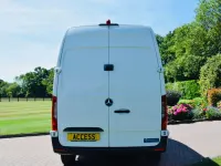 Used Mercedes Sprinter Progressive 161 HP (118 kW) 2021 White Van