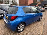 Used Toyota Yaris Hybrid 2016 Blue Hatchback