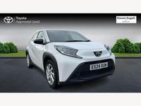 Used Toyota Aygo X PURE 72 HP (52 kW) 2024 White SUV