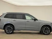 Usado Volvo XC90 Ultra 455 HP (334 kW) 2025 Cinzento SUV