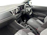 Used VW Polo R-line 94 HP (69 kW) 2023 Blue Hatchback