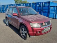 Usado Suzuki Grand Vitara 140 HP (102 kW) 2006 Vermelho SUV