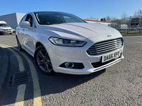 Used Ford Mondeo Titanium 180 HP (132 kW) 2016 White Hatchback