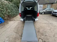 Begagnad VW Caddy Maxi Life 122 HK (89 kW) 2020 Silver Minibuss