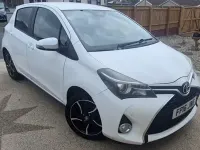 Used Toyota Yaris Design 99 HP (72 kW) 2016 White Hatchback