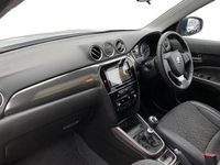 Used Suzuki Vitara SZ5 127 HP (93 kW) 2022 Silver SUV