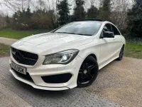Usado Mercedes CLA220 AMG 177 CV (130 kW) 2015 Blanco Berlina