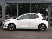 Used Toyota Yaris Design 116 HP (85 kW) 2022 White Hatchback