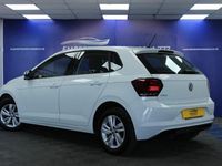 Used VW Polo SE 65 HP (47 kW) 2019 White Hatchback