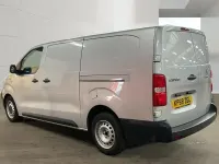 Usado Peugeot Expert 2018 Prateado Van