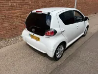 Used Toyota Aygo Style 68 HP (50 kW) 2014 White Hatchback