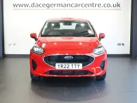 Begagnad Ford Fiesta Trend 75 HK (55 kW) 2022 Röd Halvkombi