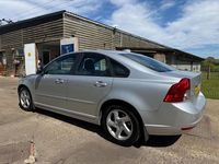 Usado Volvo S40 115 HP (84 kW) 2010 Prateado Sedan