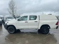 Used Toyota HiLux Active 150 HP (110 kW) 2019 White Pickup