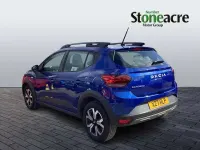 Używany Dacia Sandero Journey 90 KM (66 kW) 2023 Niebieski SUV