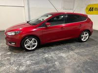 Used Ford Focus Titanium 125 HP (91 kW) 2017 Red Hatchback