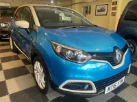 Used Renault Captur Dynamique 90 HP (66 kW) 2016 Blue SUV