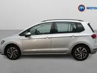 Używany VW Golf VII Match 131 KM (96 kW) 2019 Srebrny Hatchback