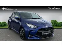 Used Toyota Yaris Design 116 HP (85 kW) 2023 Blue Hatchback