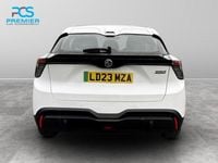 Used MG MG4 EV SE 319 kW (435 HP) 2023 White Hatchback