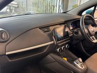 Usado Renault Zoe Iconic 80 kW (109 HP) 2021 Azul Citadino