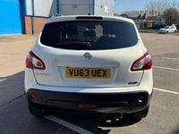 Used Nissan Qashqai 360º 2013 White SUV