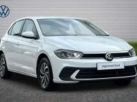 Used VW Polo Life 95 HP (69 kW) 2023 Pure white Hatchback