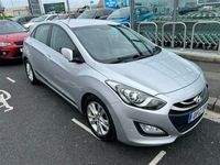 used Hyundai i30 1.6 CRDi Style Nav Hatchback 5dr Diesel Auto Euro 5 (110 ps)