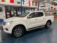 Used Nissan Navara Tekna 190 HP (139 kW) 2017 White Pickup