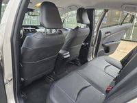 Used Toyota Prius Active 122 HP (89 kW) 2016 Silver