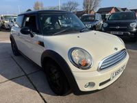 Used Mini Cooper Hatch 2009 White Hatchback