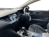Used Vauxhall Insignia Elite 170 HP (125 kW) 2018 Silver Estate