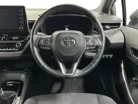 Used Toyota Corolla Design 116 HP (85 kW) 2019 White Estate