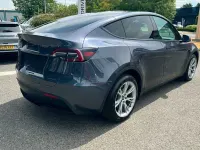 Used Tesla Model Y Long Range AWD 286 kW (389 HP) 2025 SUV