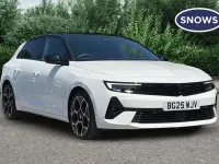 Used Vauxhall Astra Ultimate 130 HP (95 kW) 2025 White Hatchback
