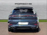 Used Porsche Cayenne 470 HP (345 kW) 2024 Blue SUV