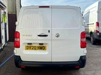 Used Vauxhall Vivaro 120 HP (88 kW) 2020 White MPV