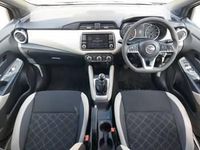 Usado Nissan Micra Acenta 71 HP (52 kW) 2019 Preto Citadino