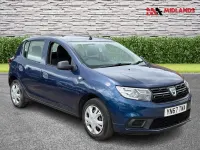 Używany Dacia Sandero Ambiance 90 KM (66 kW) 2017 Niebieski Hatchback