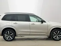 Usado Volvo XC90 Plus 455 CV (334 kW) 2025 Dorado SUV
