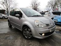 Used Renault Grand Modus Dynamique 111 HP (81 kW) 2011 Silver MPV