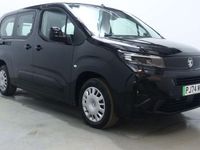 Used Vauxhall Combo Design Edition 100 kW (136 HP) 2025 Estate