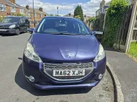 Used Peugeot 208 Allure 68 HP (50 kW) 2012 Blue Hatchback