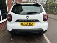 Second-hand Dacia Duster Essentiel 90 CP (66 kW) 2022 Alb SUV