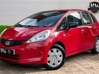 Used Honda Jazz S 90 HP (66 kW) 2014 Red Hatchback